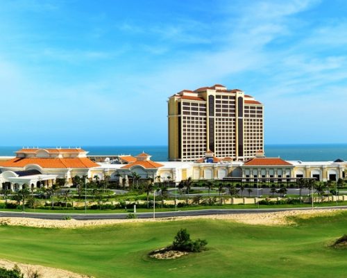 The Grand Hồ Tràm